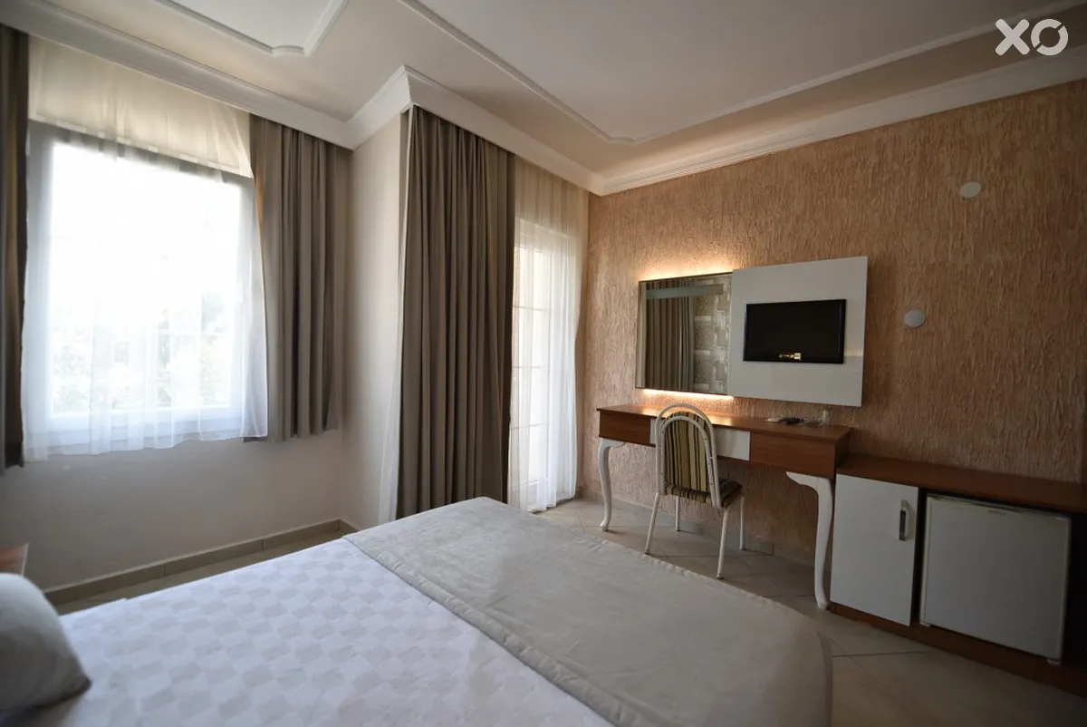 Nicholas Park Hotel