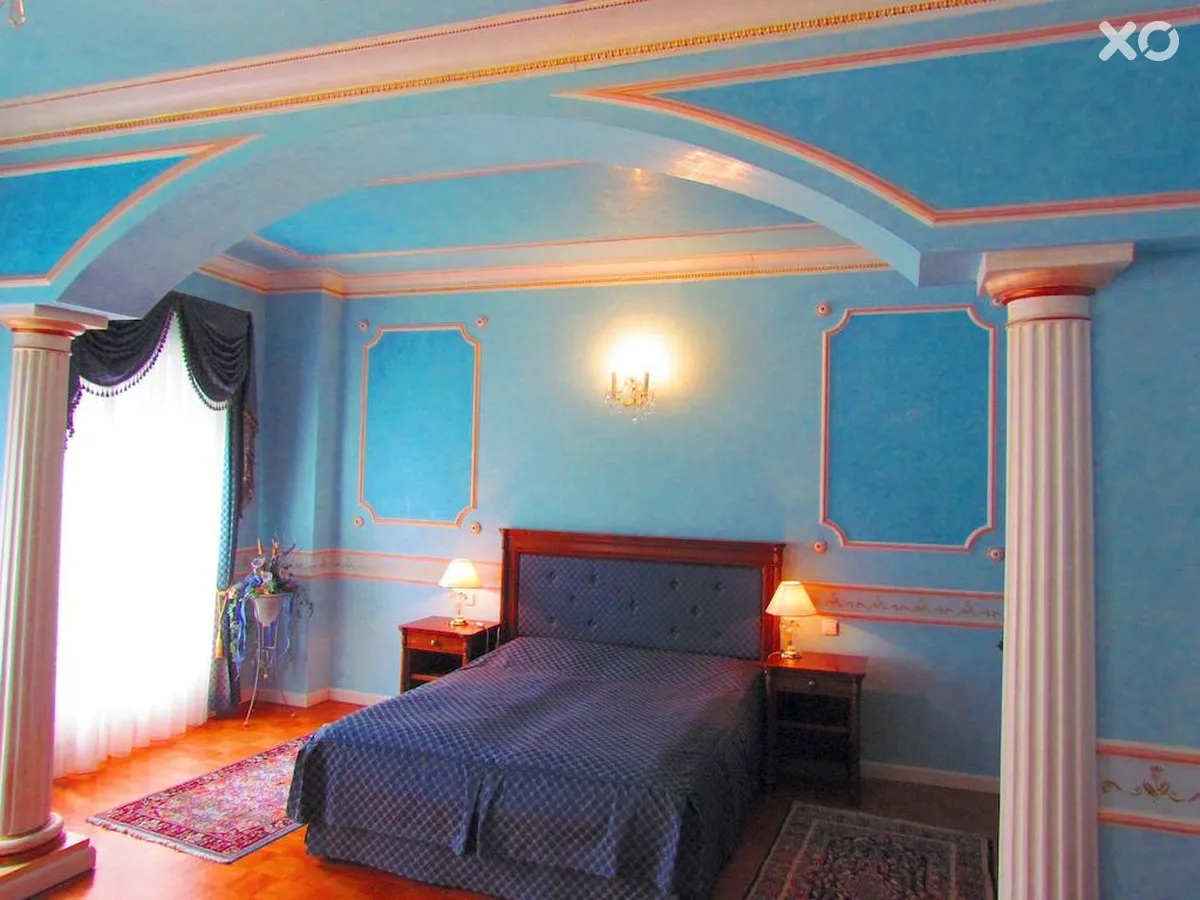 Beautiful Queen Hotel