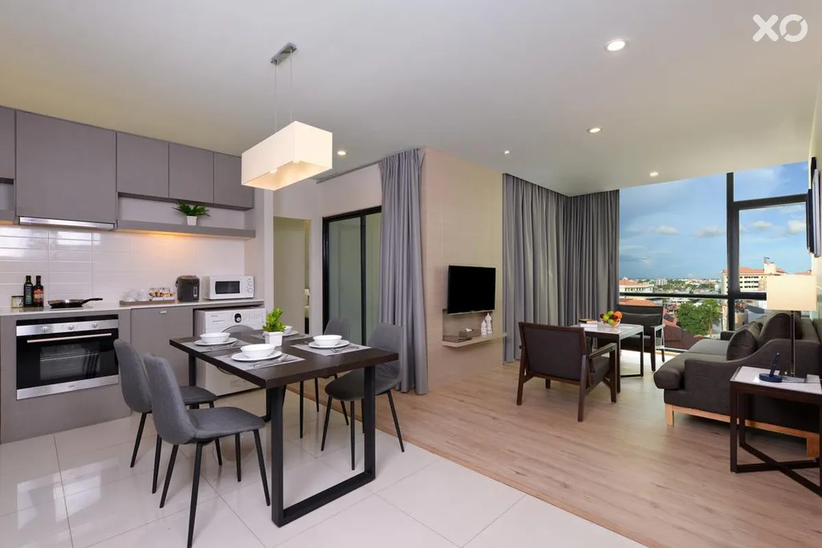 Altera Hotel & Residence