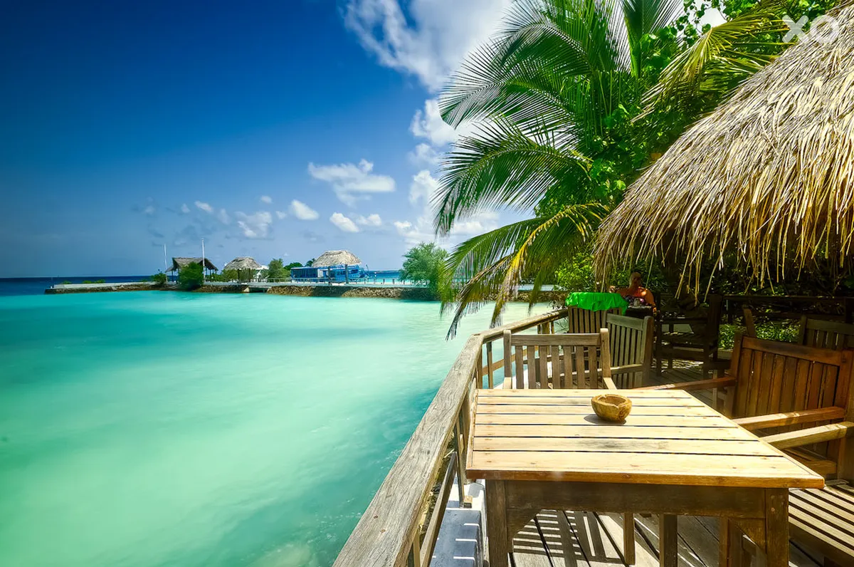 Makunudu Island Resort