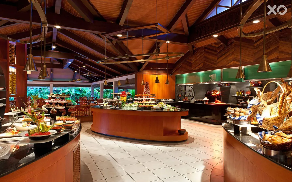 Sheraton Maldives Full Moon Resort & Spa
