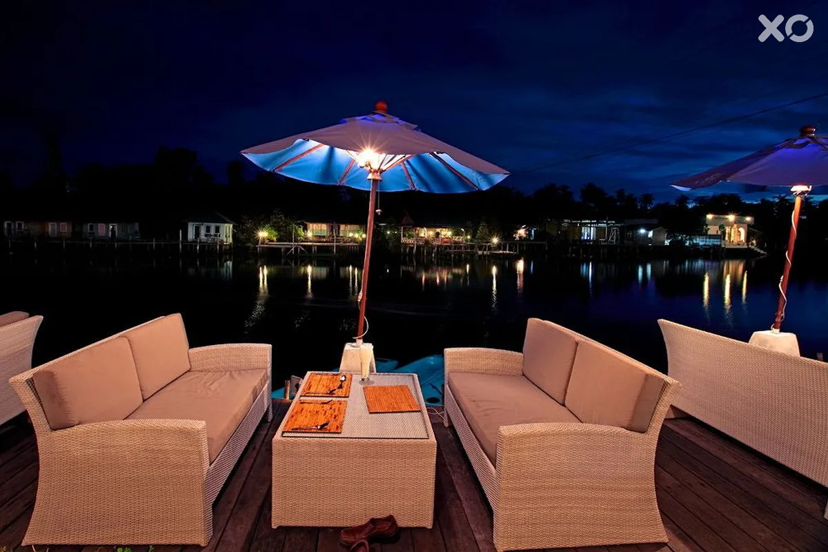 Aana Resort & Spa