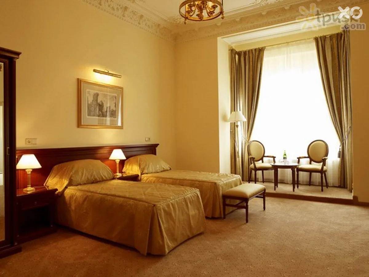 Savoy Westend