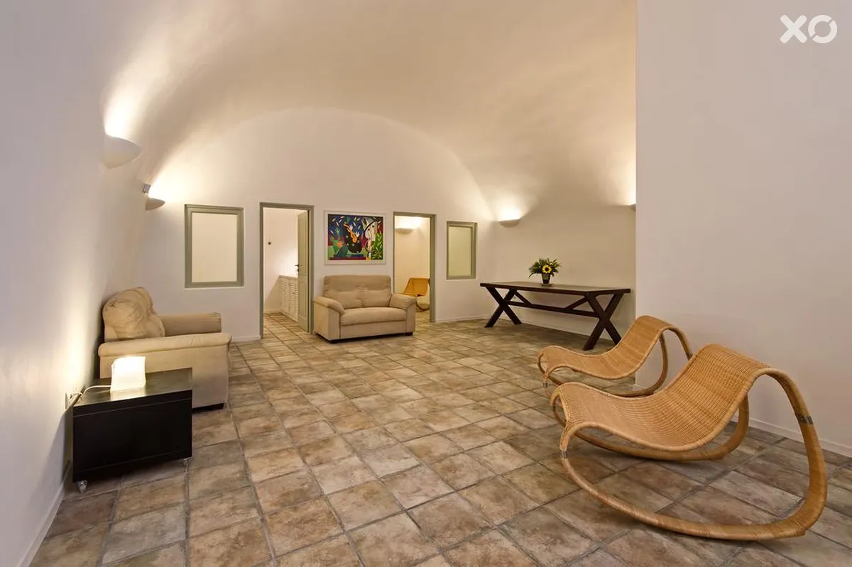 Aria Lito Mansion