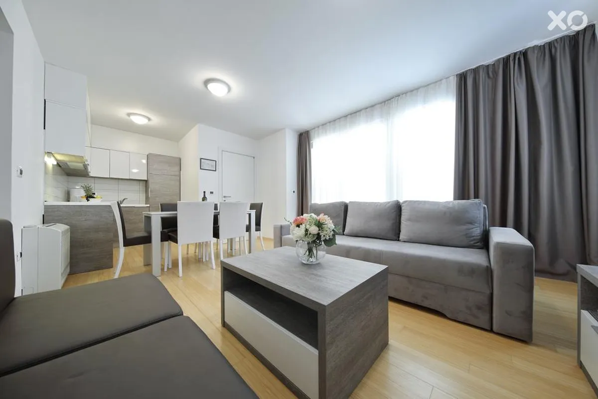 Sunnyside Apartments Petrcane