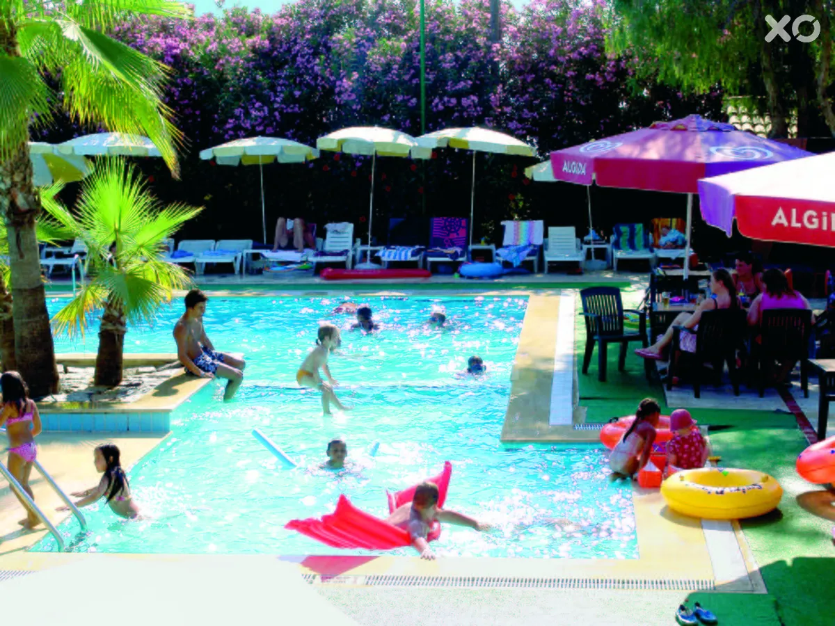 Club Titan Hotel