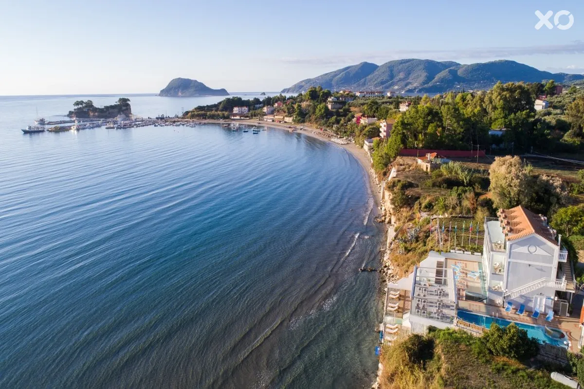 Denise Beach Hotel