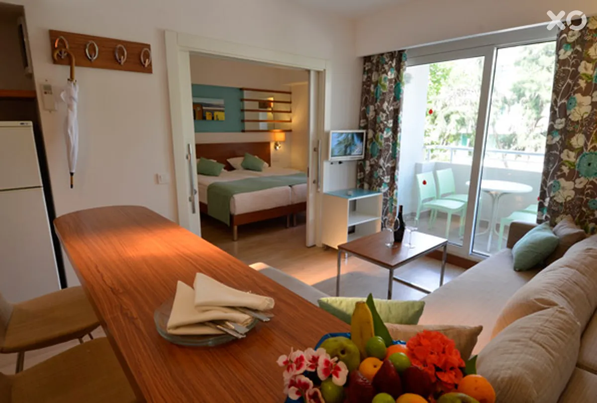 Side Resort Hotel