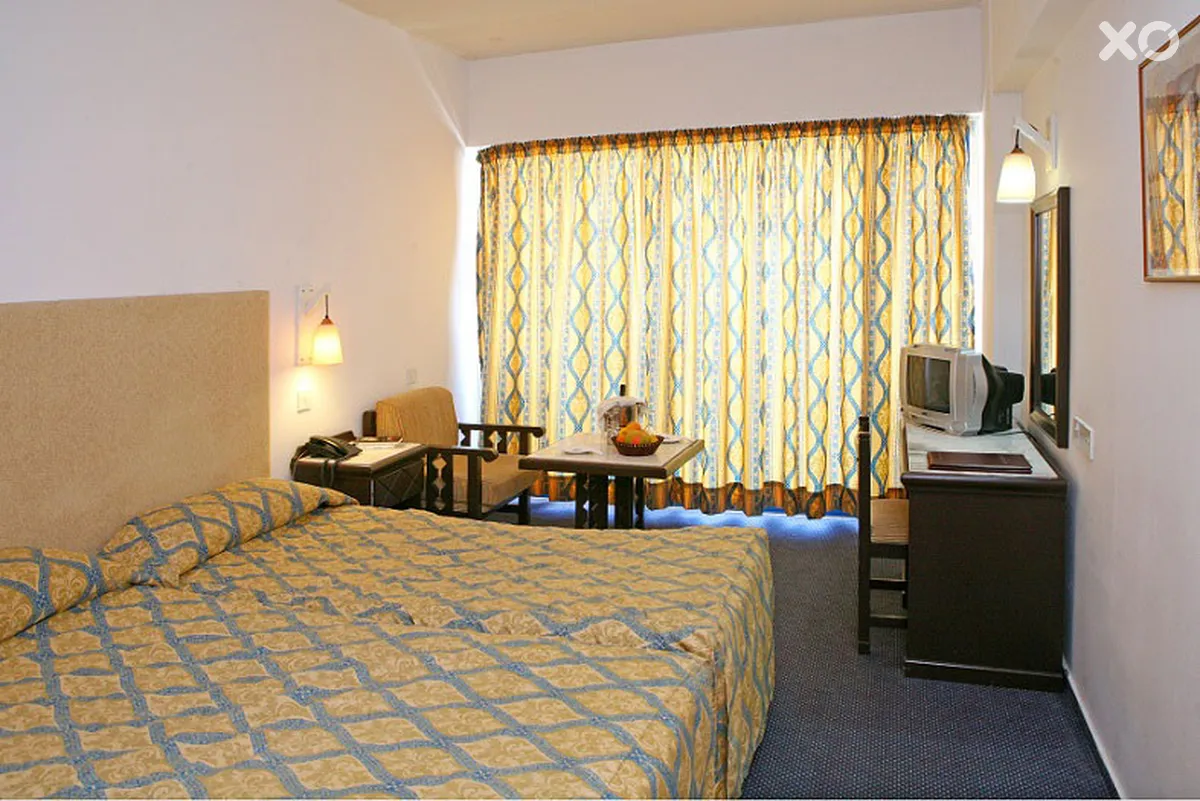 Navarria Hotel