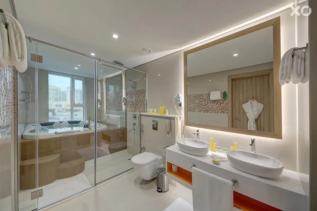 Al Khoory Atrium Hotel