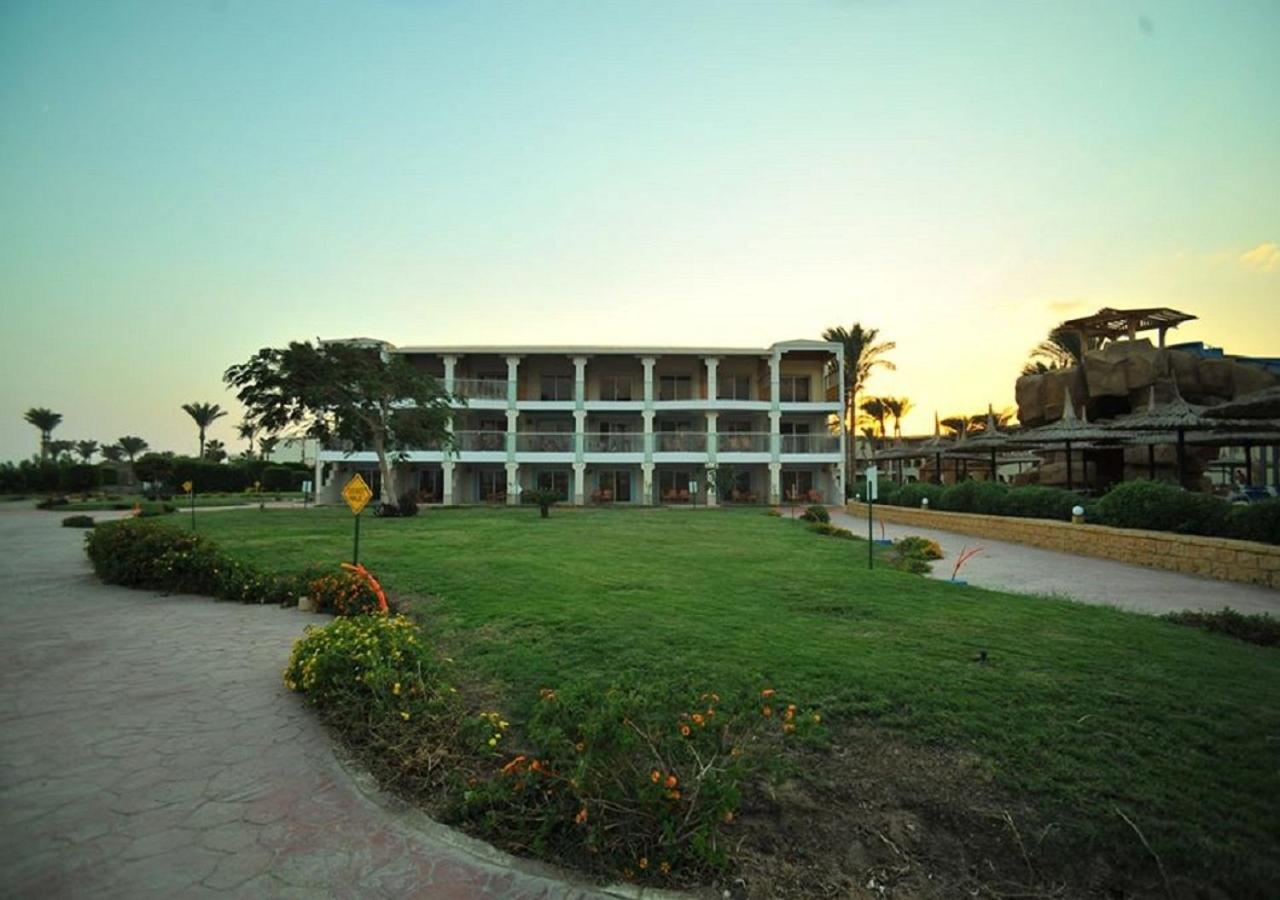 Sea Beach Aqua Park Resort