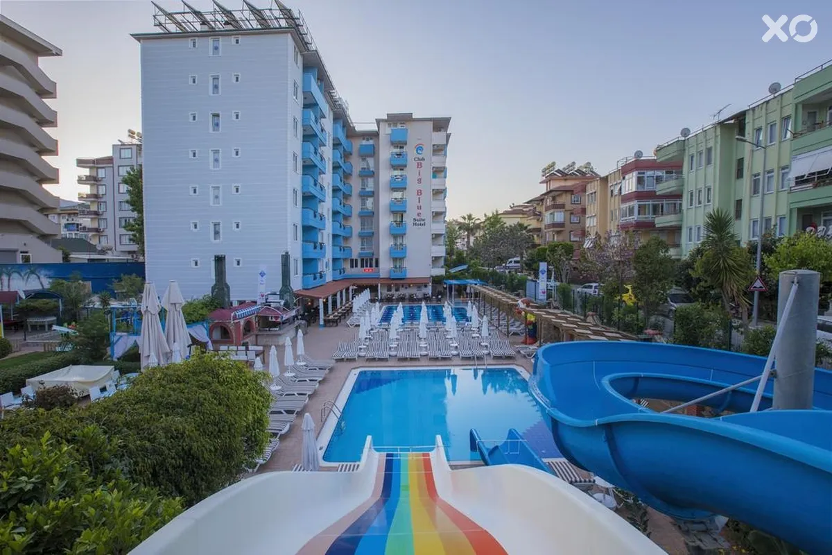 Club Big Blue Suite Hotel