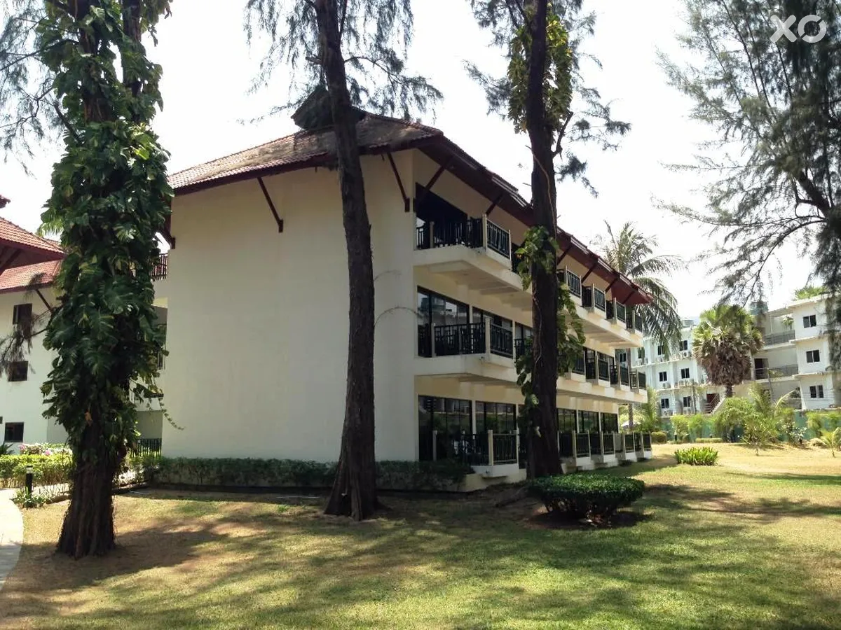 Amora Beach Resort Phuket