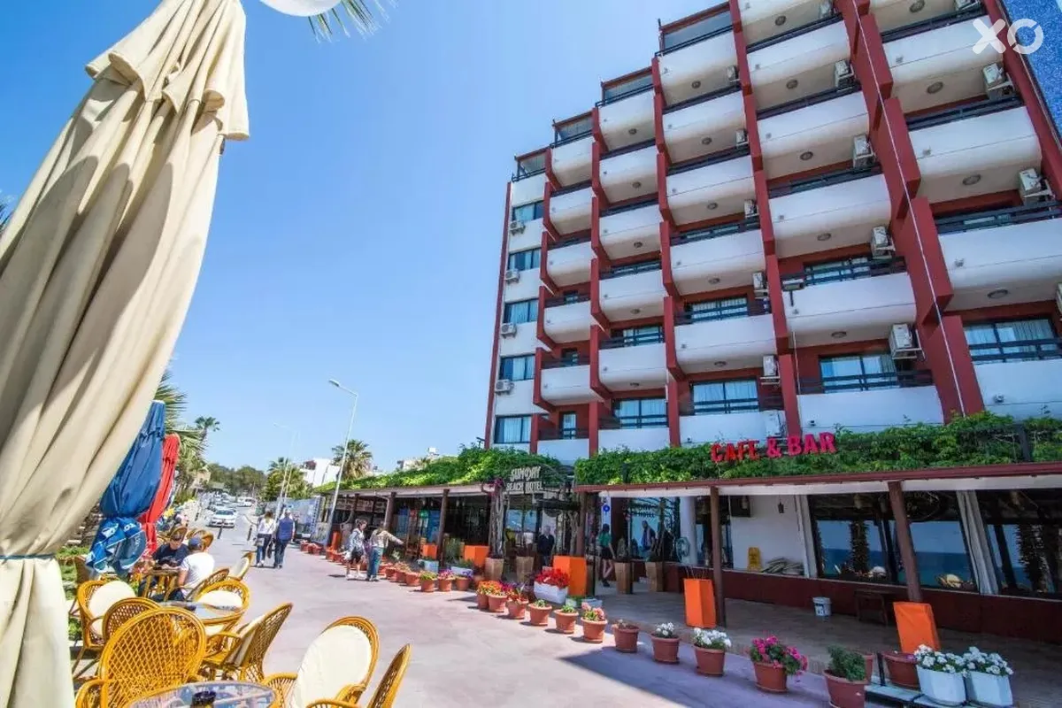Sunday Beach Hotel