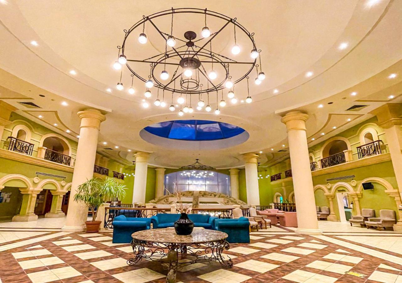 Ivy Cyrene Island Resort