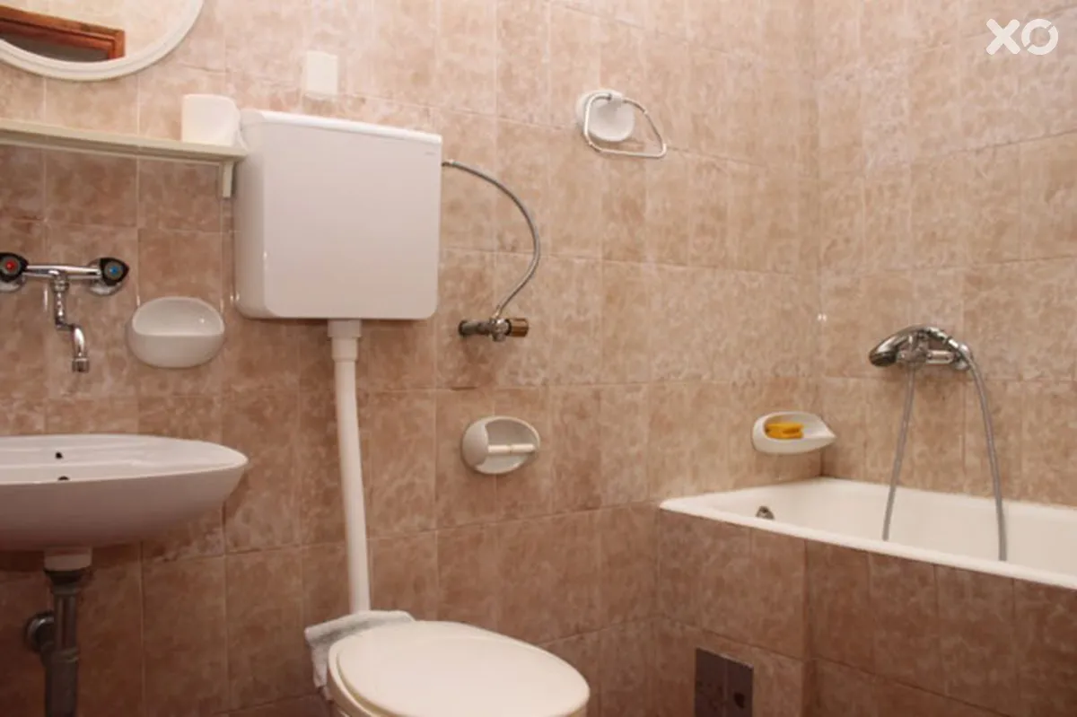 Nira Apartments