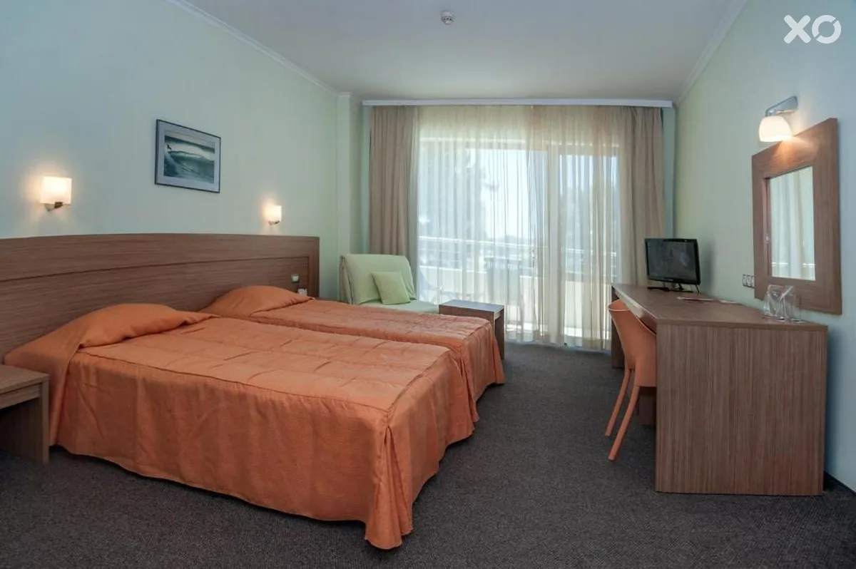 Jeravi Hotel