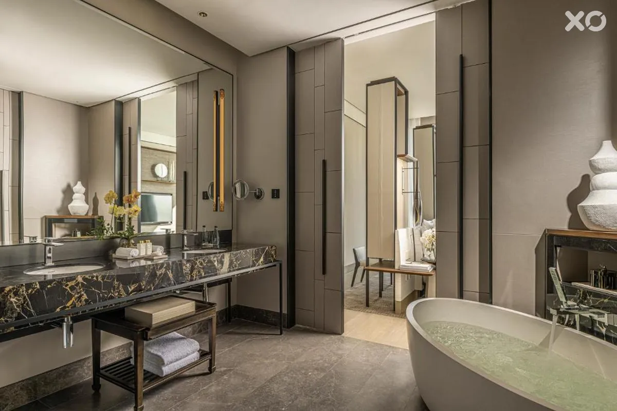 Four Seasons Bangkok at Chao Phraya River Hotel