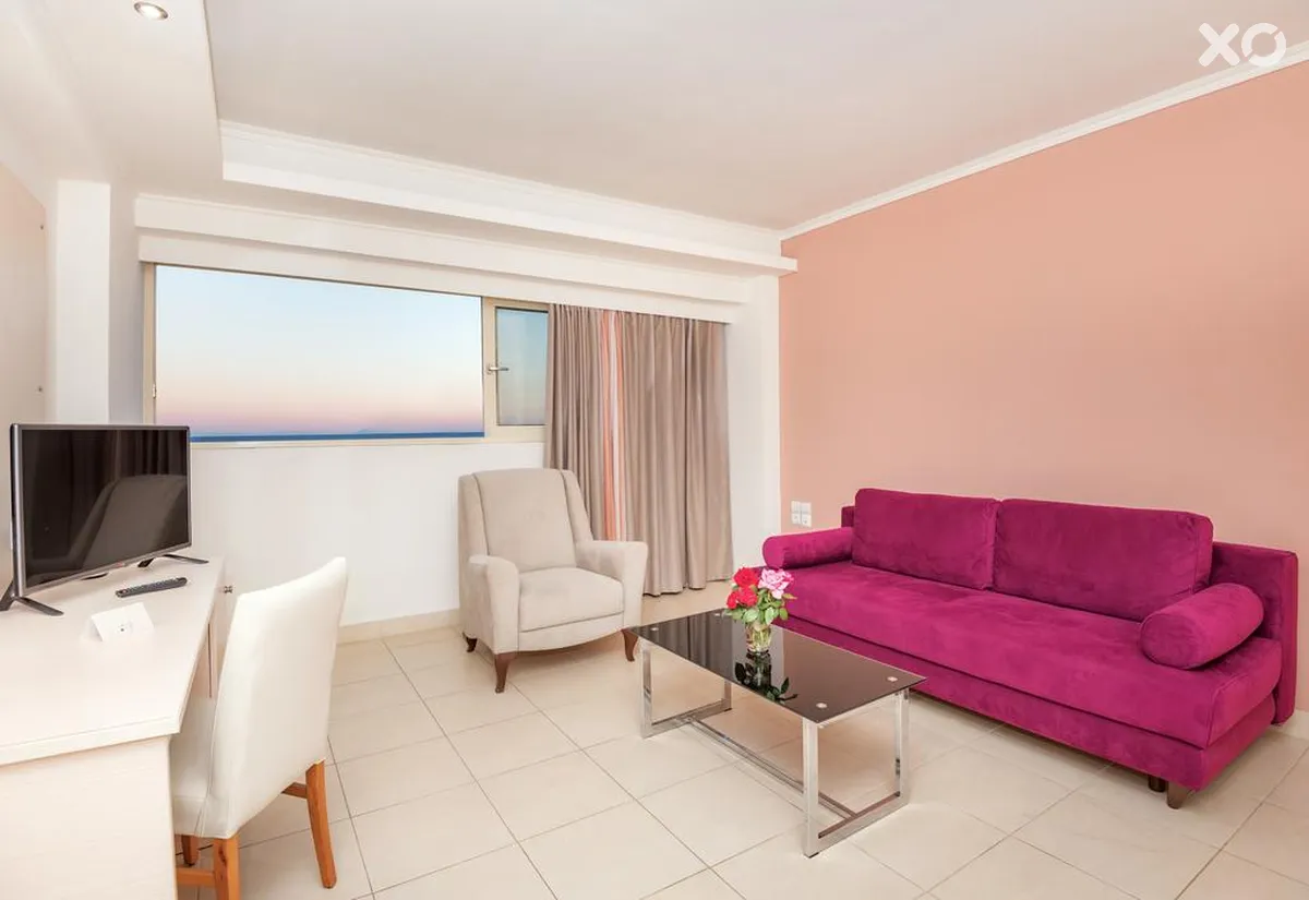Grand Blue Beach Hotel