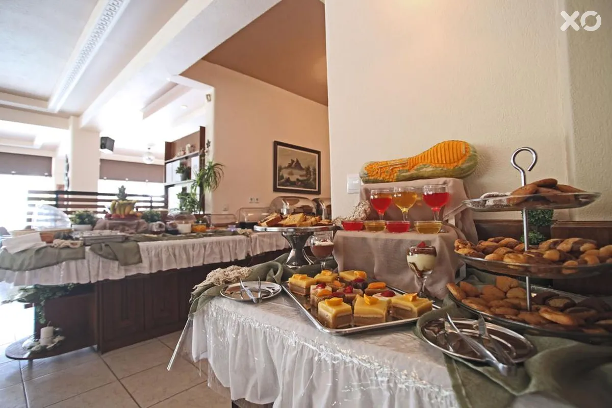 Sarantis Hotel