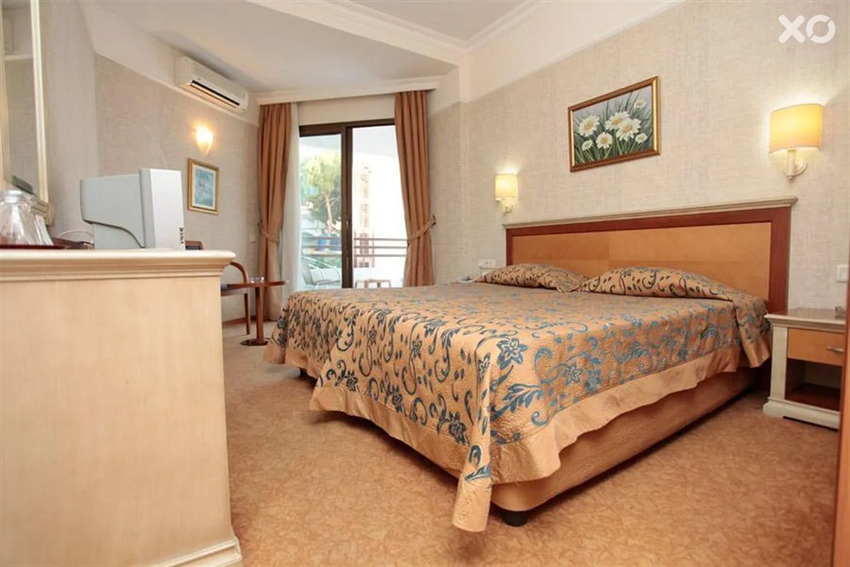 Palm Hotel