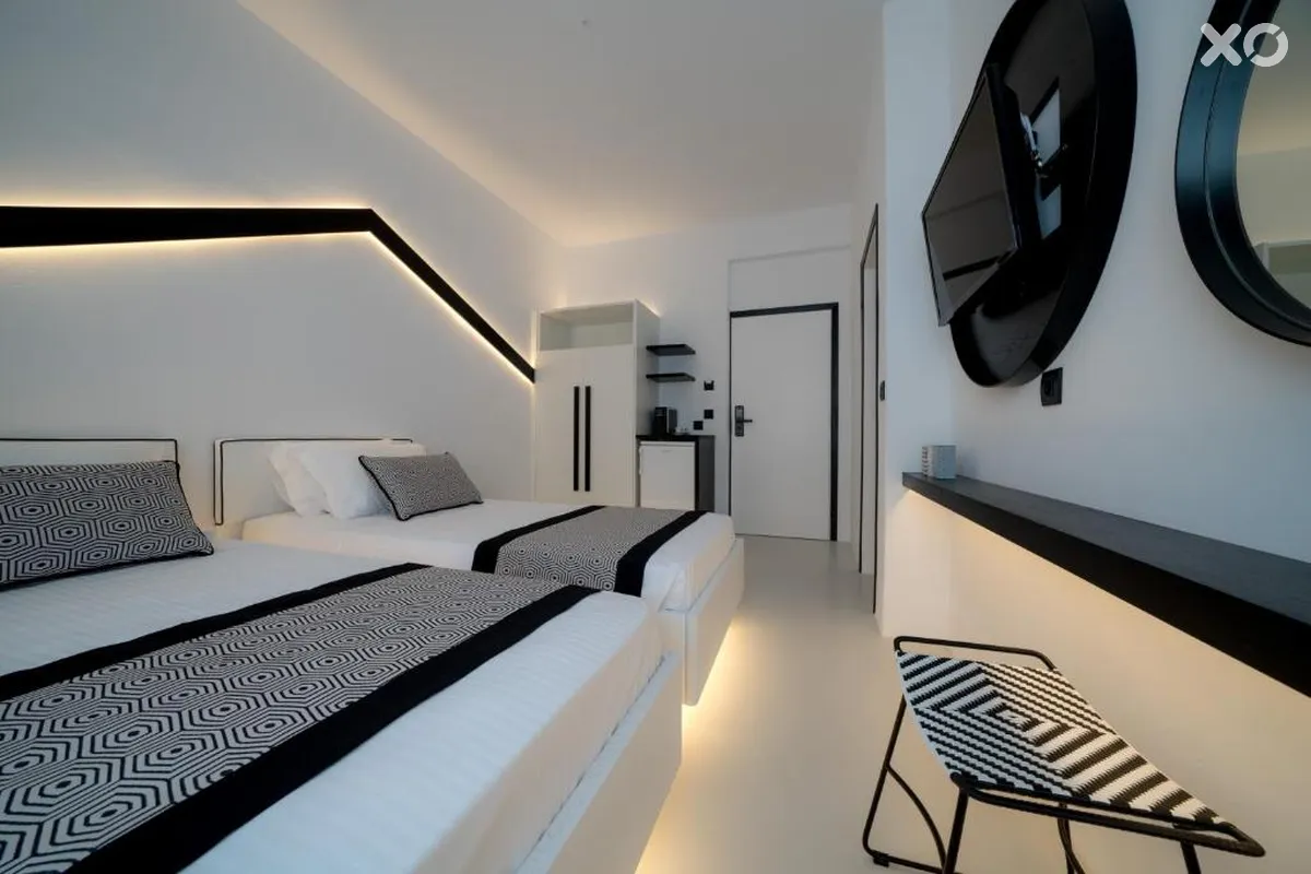Divelia Hotel