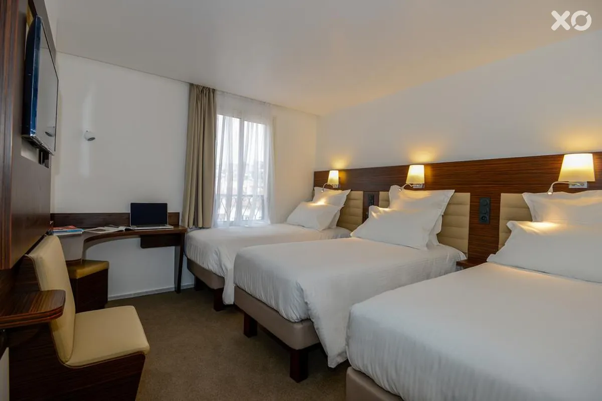 Monsigny Hotel