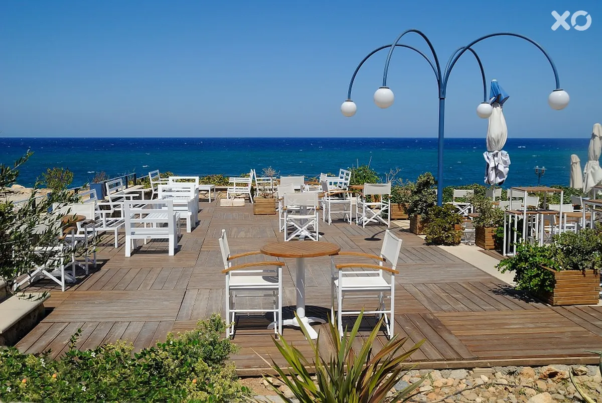 Blue Horizon Apartments