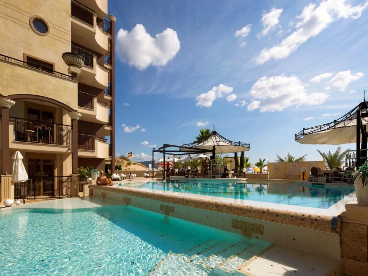 Golden Ina Hotel