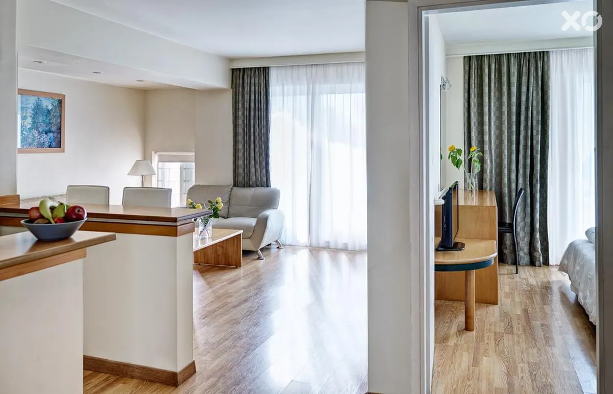 Blazer Suites Hotel