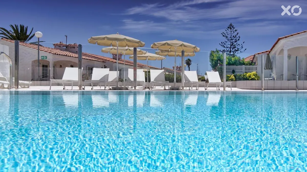 Adonis Bungalows