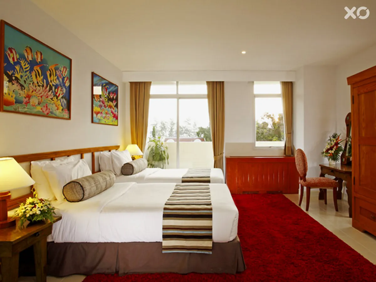 Waterfront Suites Phuket by Centara