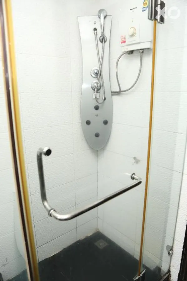 Boss Suites Nana Hotel