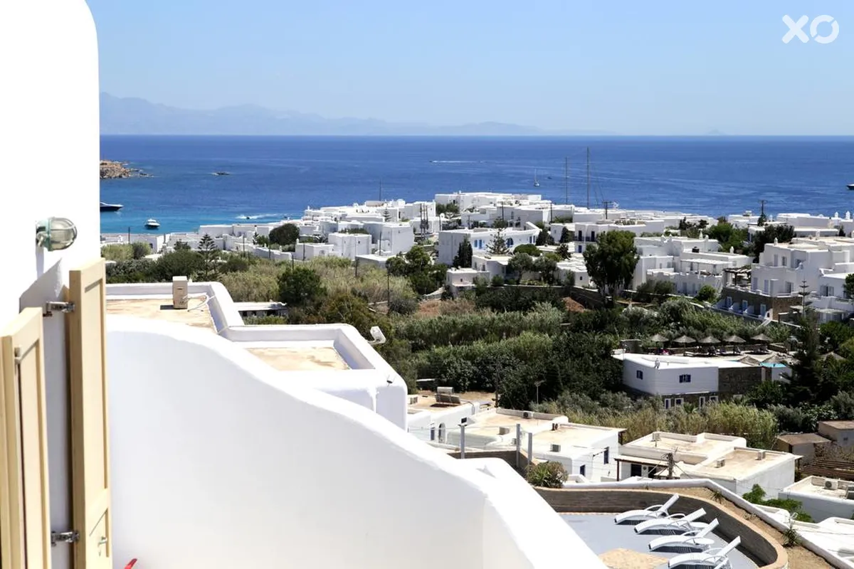 Mr & Mrs White Mykonos