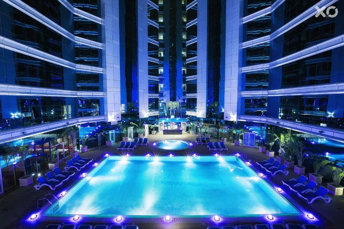 Vintage Grand Hotel