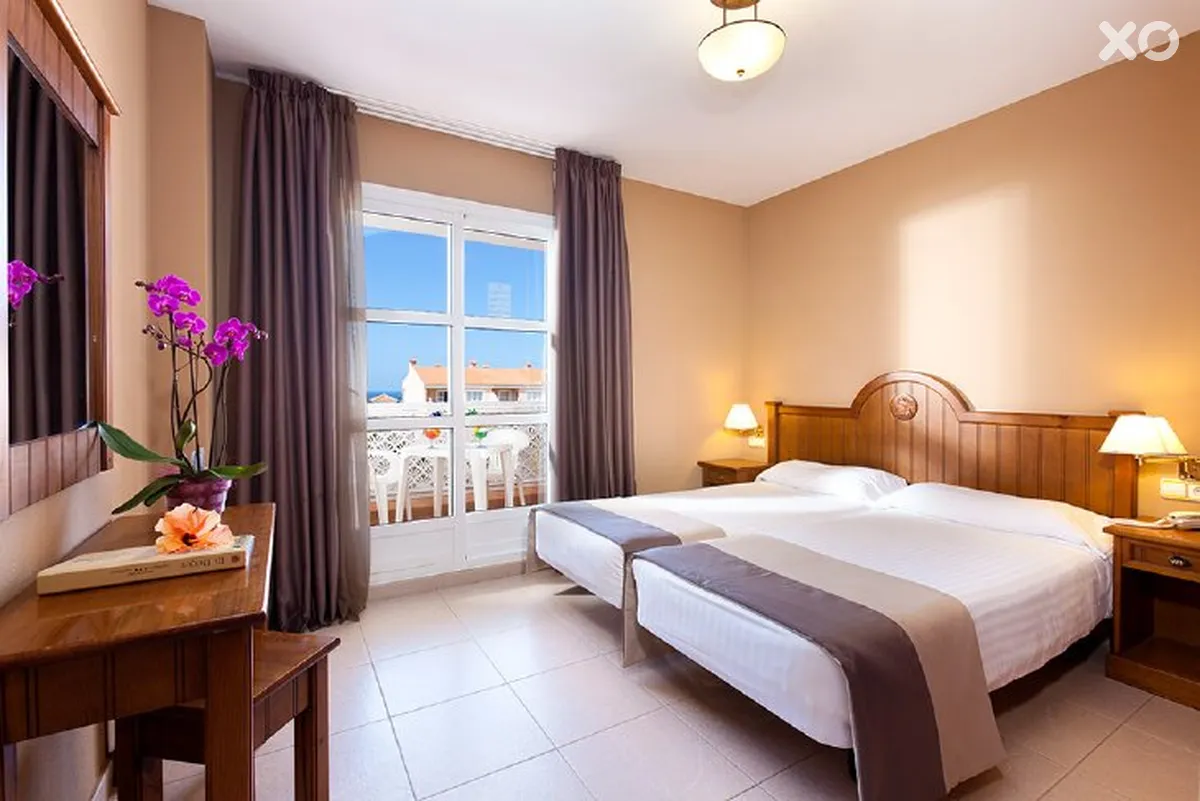 El Duque Aparthotel