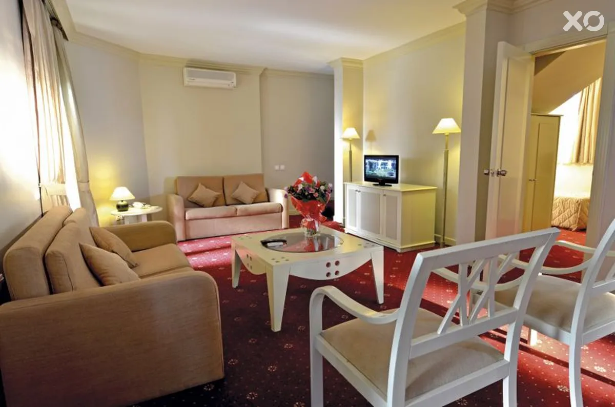 Emelda Sun Club