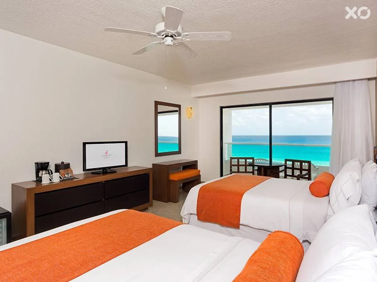Flamingo Cancun Resort