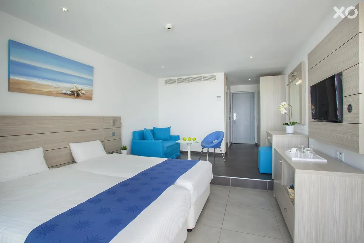 Limanaki Beach Hotel