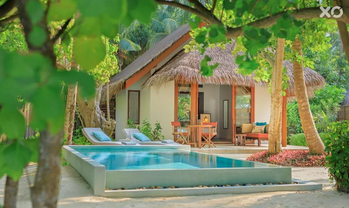 Dusit Thani Maldives Hotel