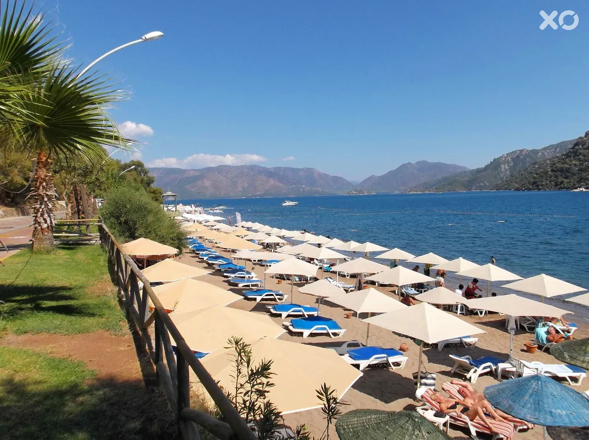 Casa Blanca Beach Hotel