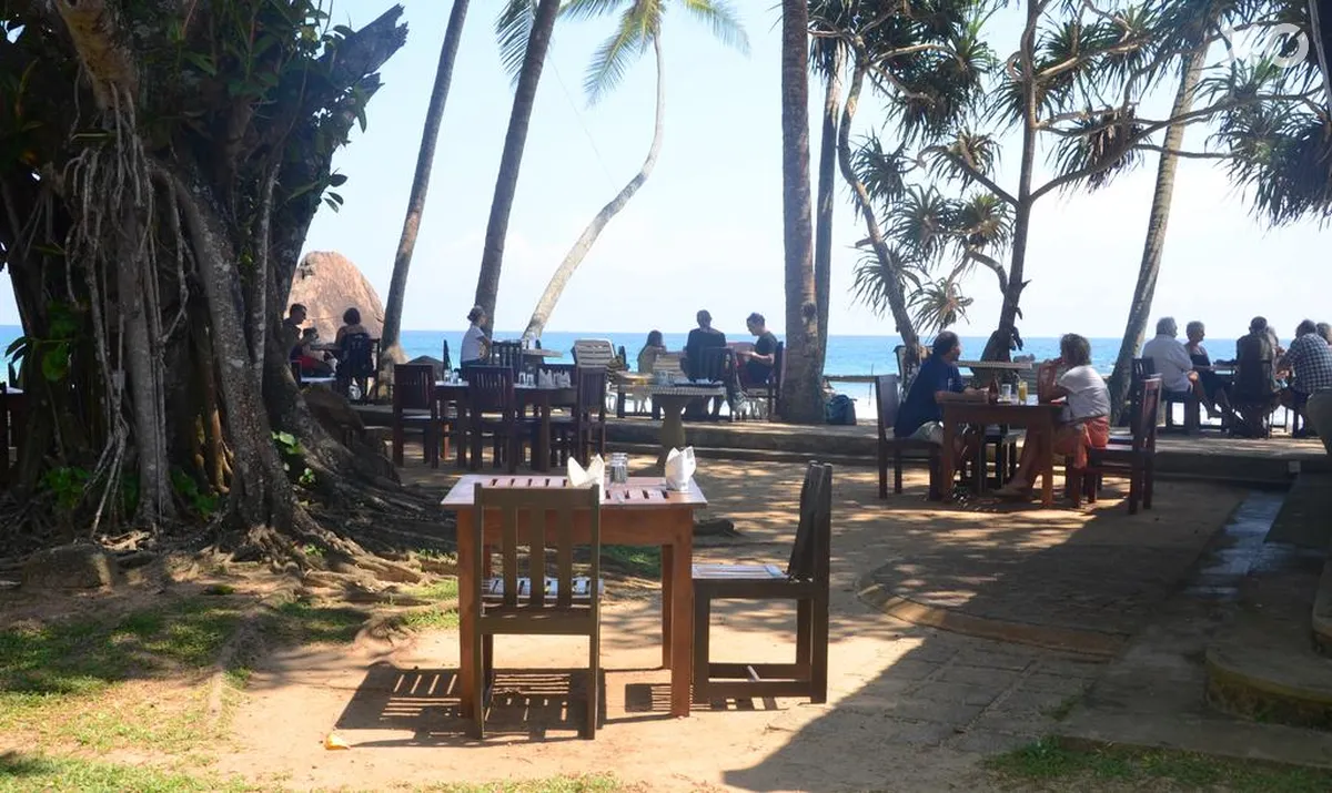 Sri Gemunu Beach Resort