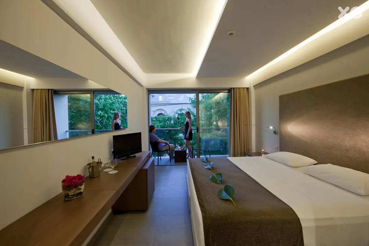 Oktober Downtown Rooms