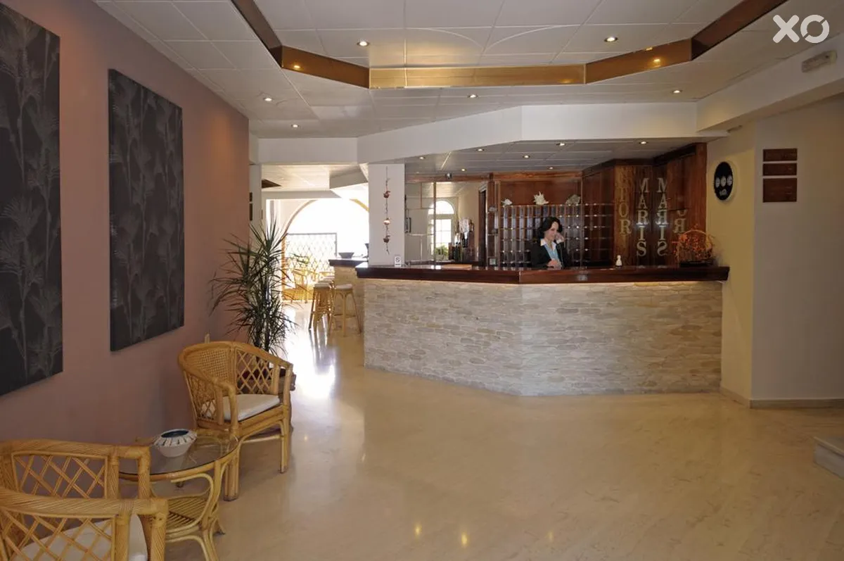 Gloria Maris Hotel Suites & Villa