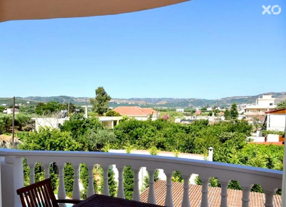 Golden Rose Suites