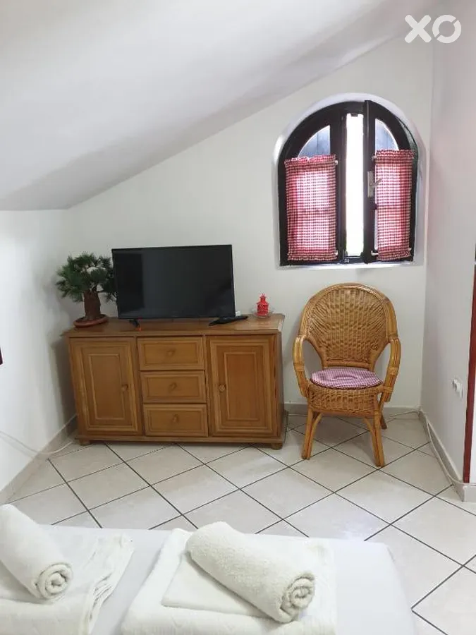 Franeta Apartments
