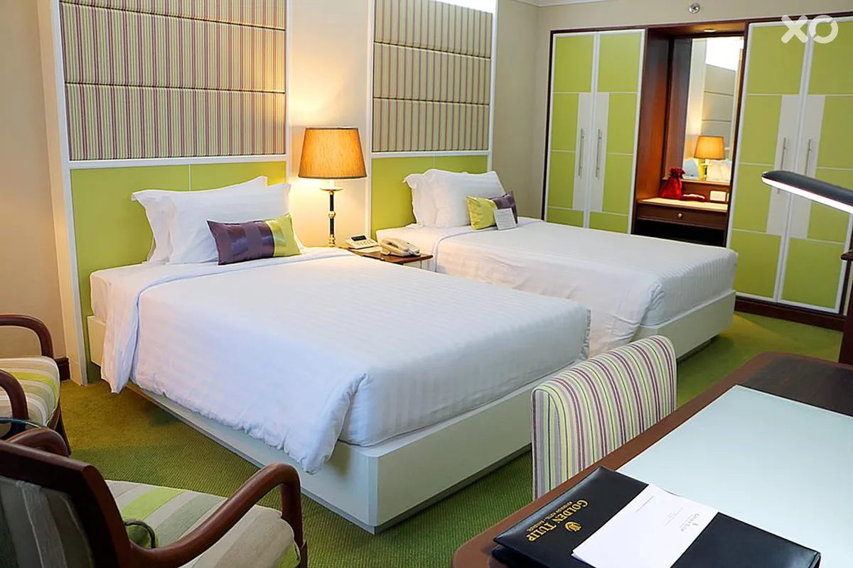 Golden Tulip Sovereign Hotel