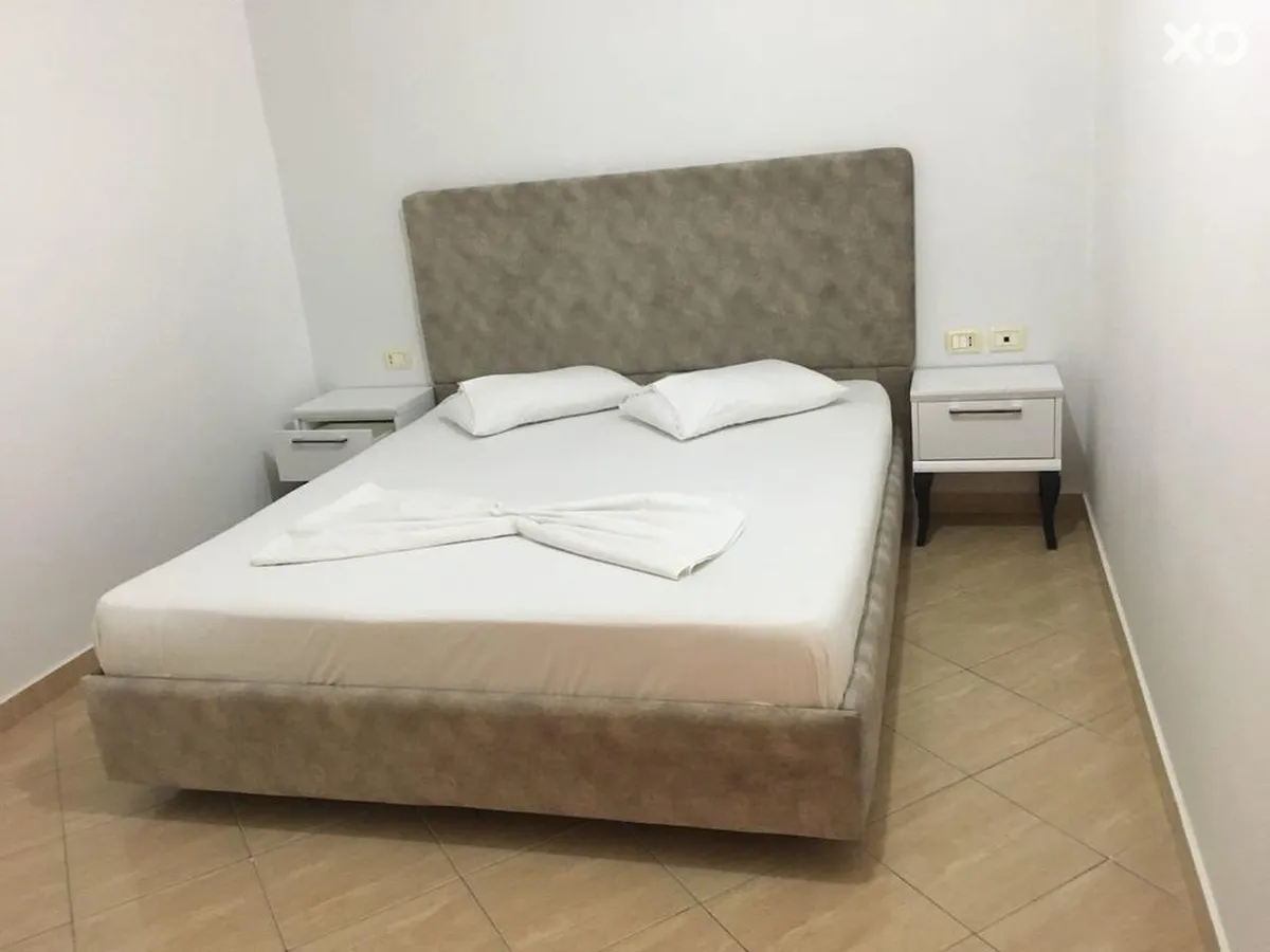Julia Hotel