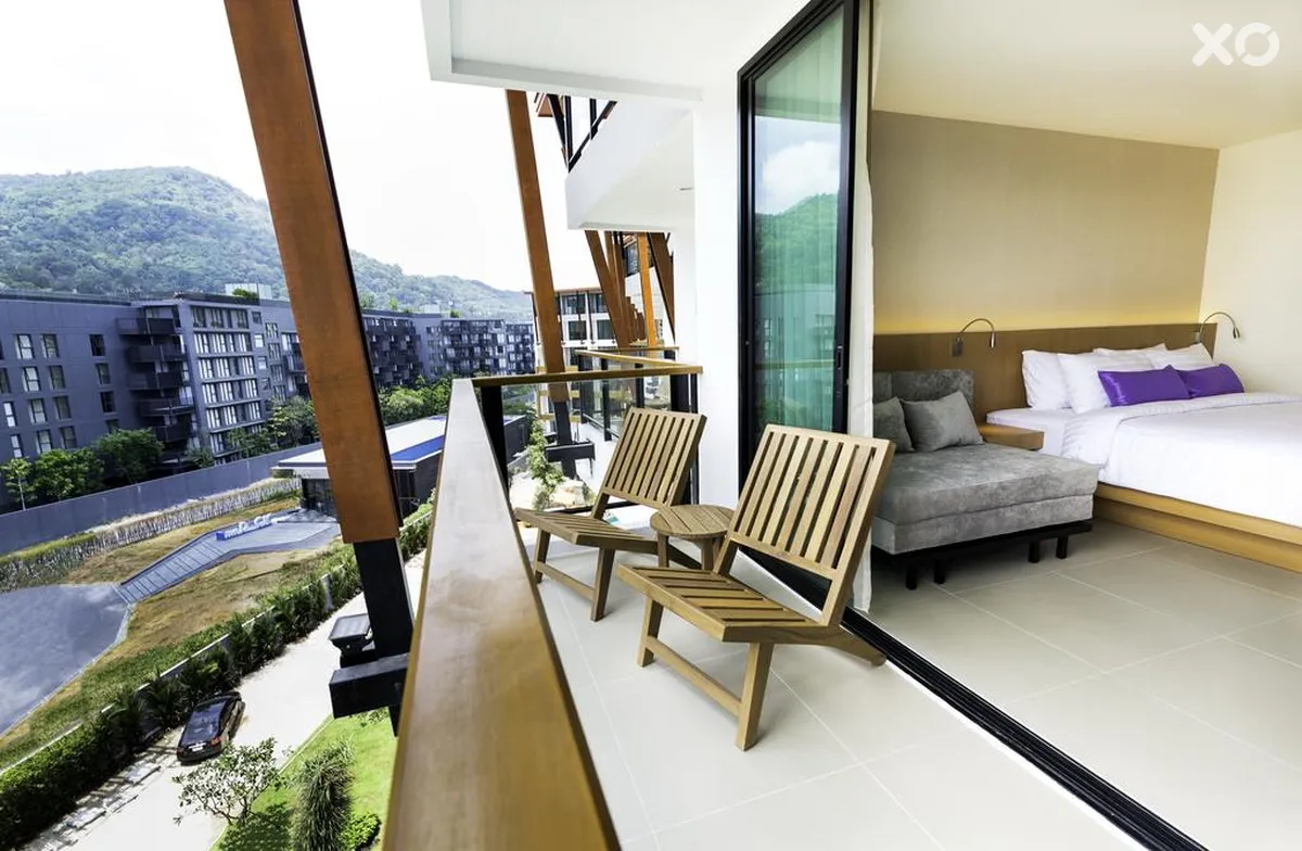 The Lunar Patong