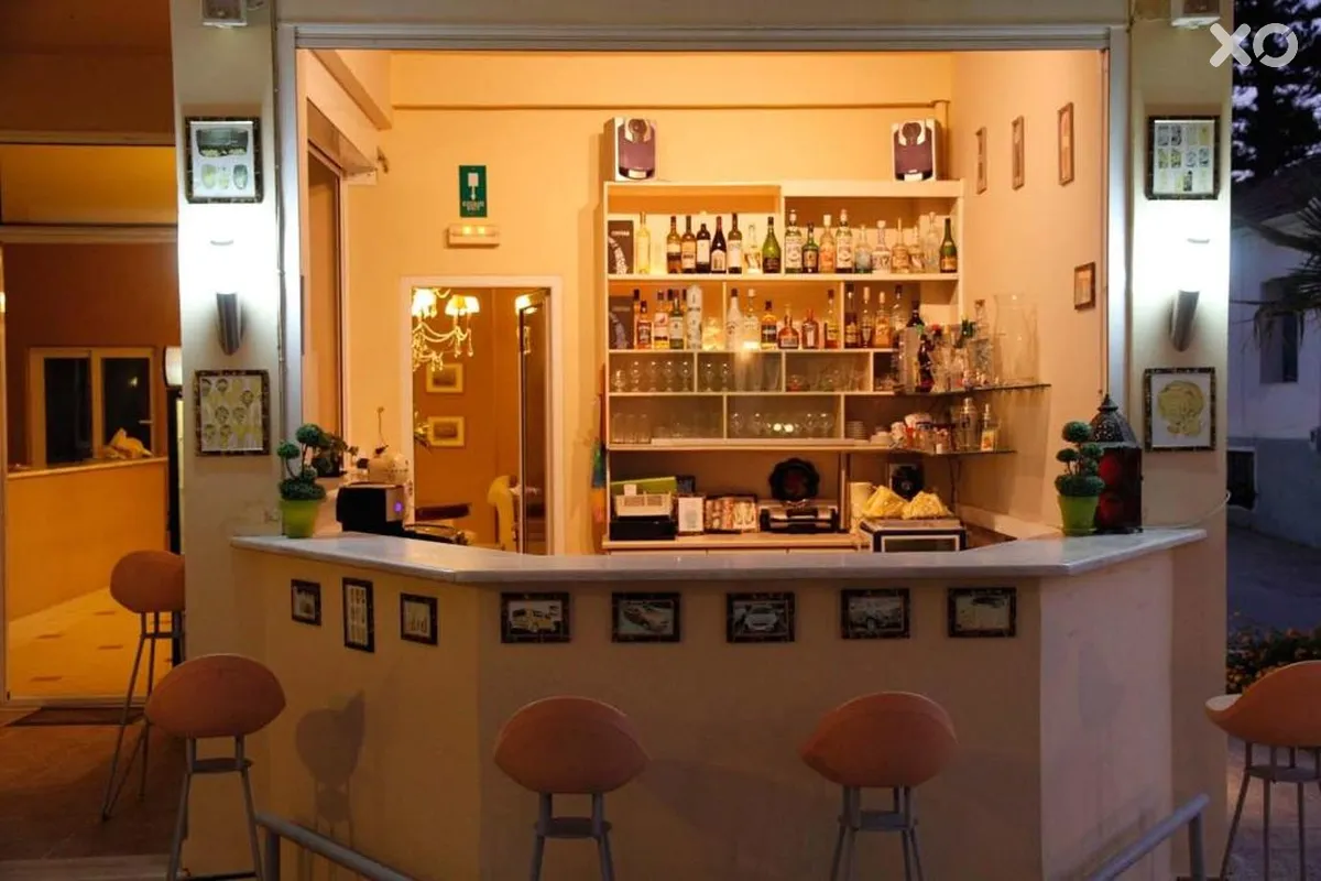 Lambrinos Suites